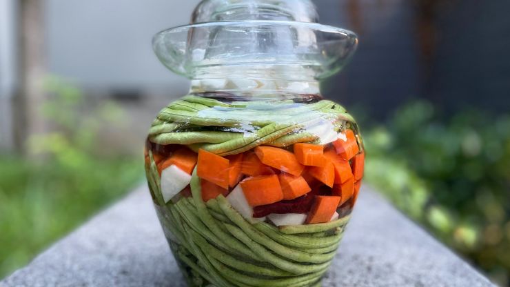 Choosing the Right Fermenting Weights for Perfect Pickles