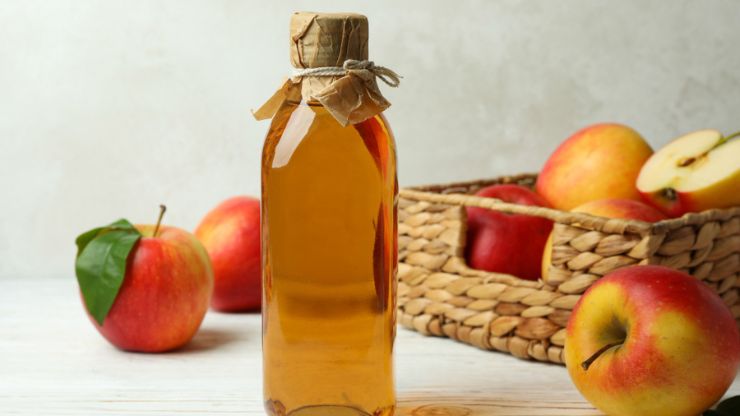 DIY Fermented Apple Cider Vinegar