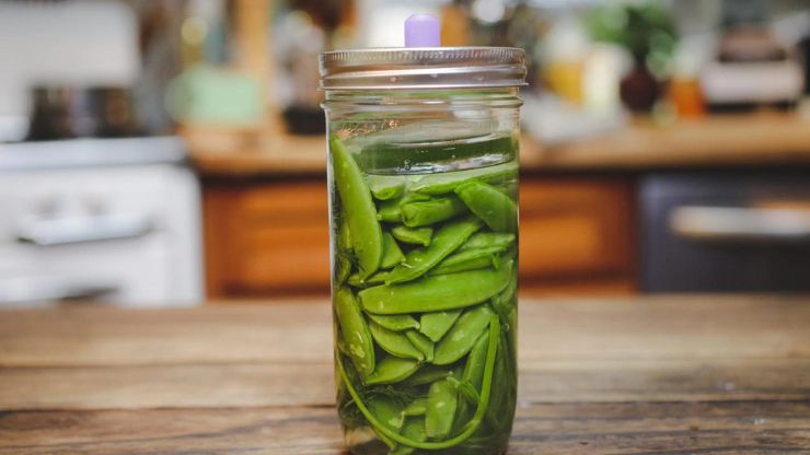 How To Make Fermented Sugar Snap Pea Pickles
