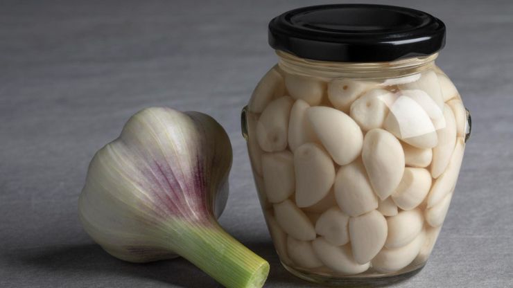 How to Ferment Garlic