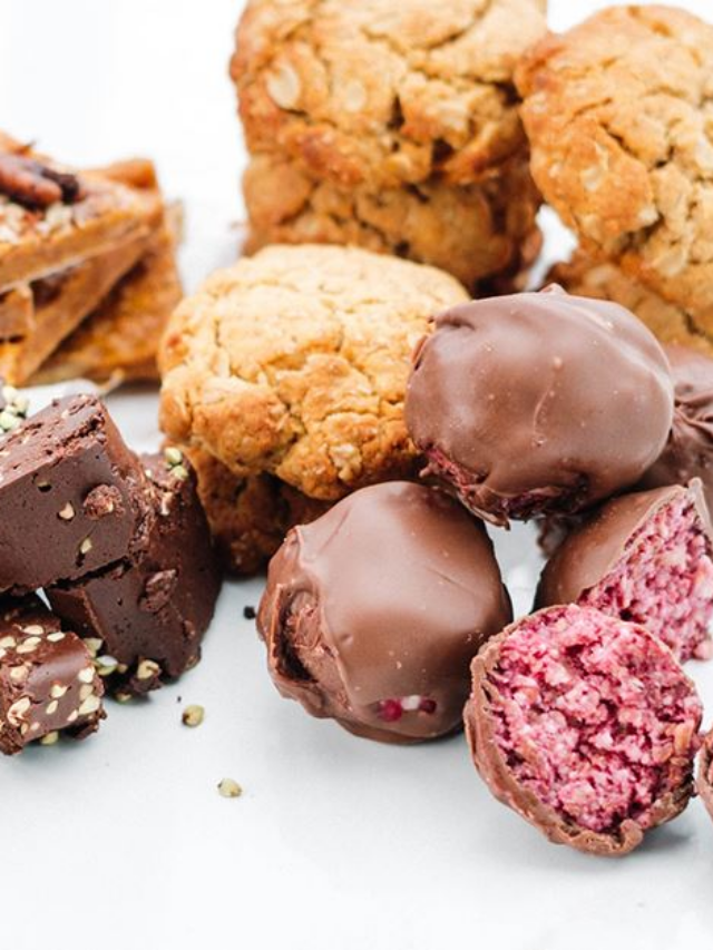 12 Best & Worst Costco Desserts, According to Dietitians