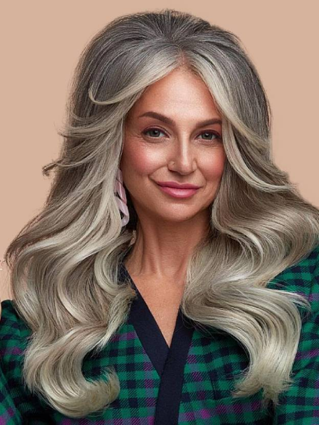 8 'Flattering' Hair Trends Stylists Want Women Over 40 To Try