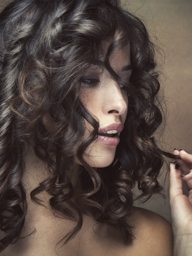 9 Easy Ways to Curl Your Own Hair Like a Pro
