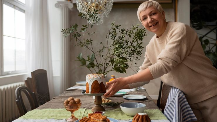8 Delicious Grandma’s Church Potluck Desserts to Feed a Crowd