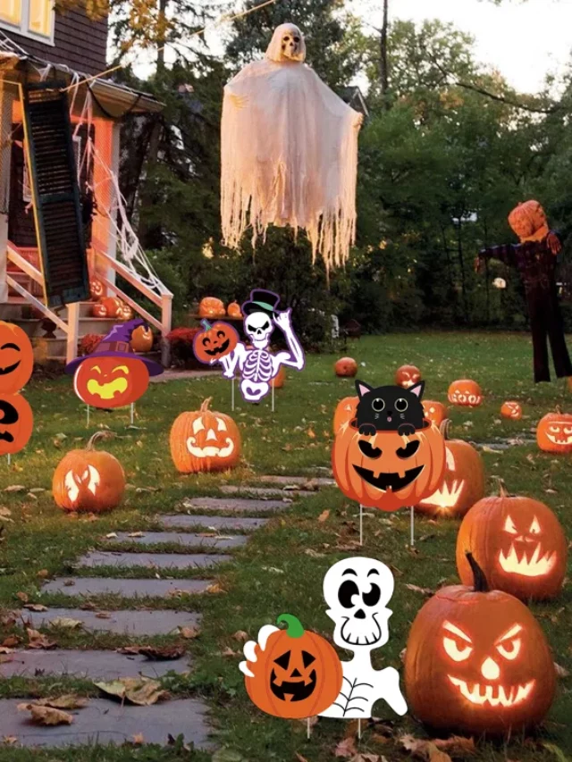 Outdoor Halloween Decorations That'll Give Everyone Goosebumps