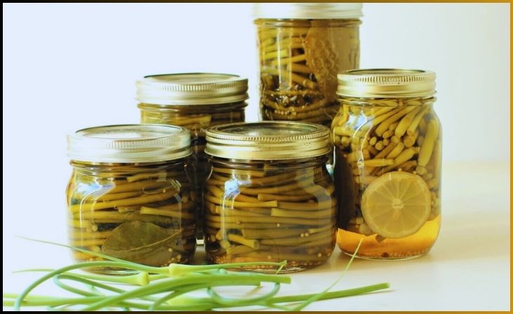  pickled garlic scapes