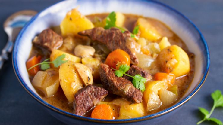 7 Recipes for a Slow Cooker That Are Both Comforting and Convenient