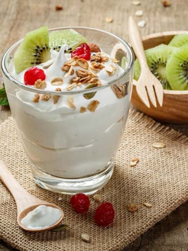 15.-Yogurt-Kiwi-Flaxseed