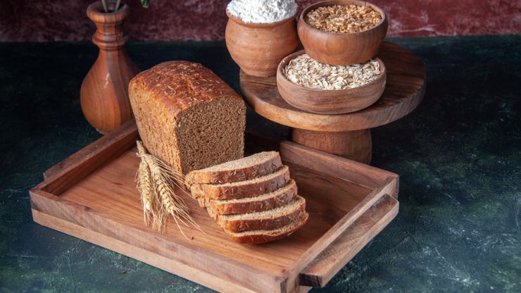 8 Best High-Fiber Breads, According to Dietitians