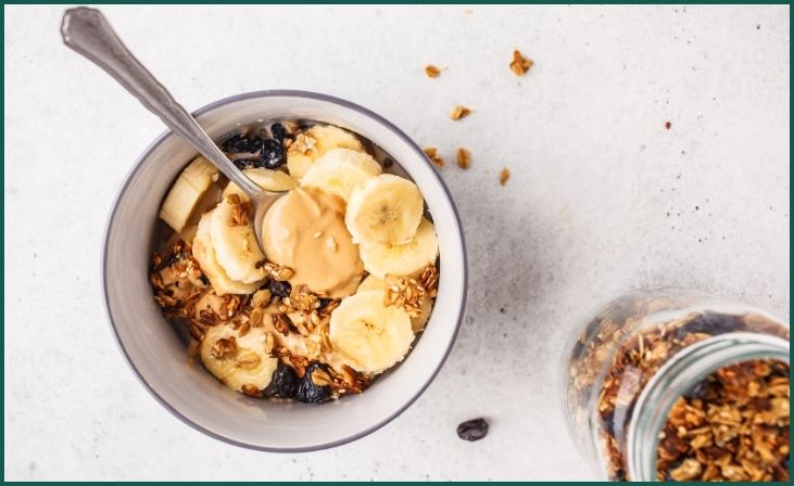 Oatmeal with Nut Butter