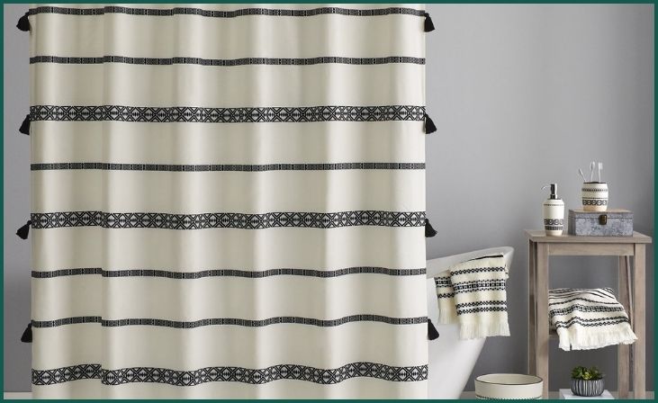 Minimalist Chic: Monochrome Striped Curtains