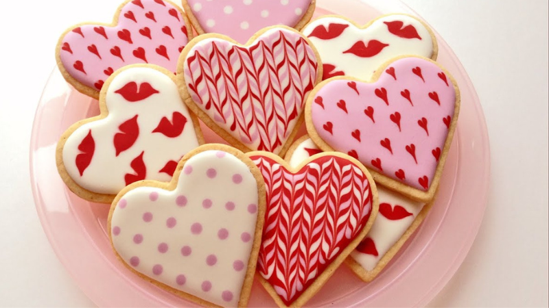 10 Creative Ideas for Decorating Valentine's Sugar Cookies